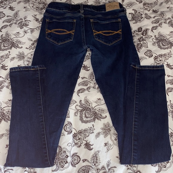 Brand Abercrombie & Fitch size 24 color blue - Picture 2 of 5